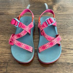 Kids chacos
